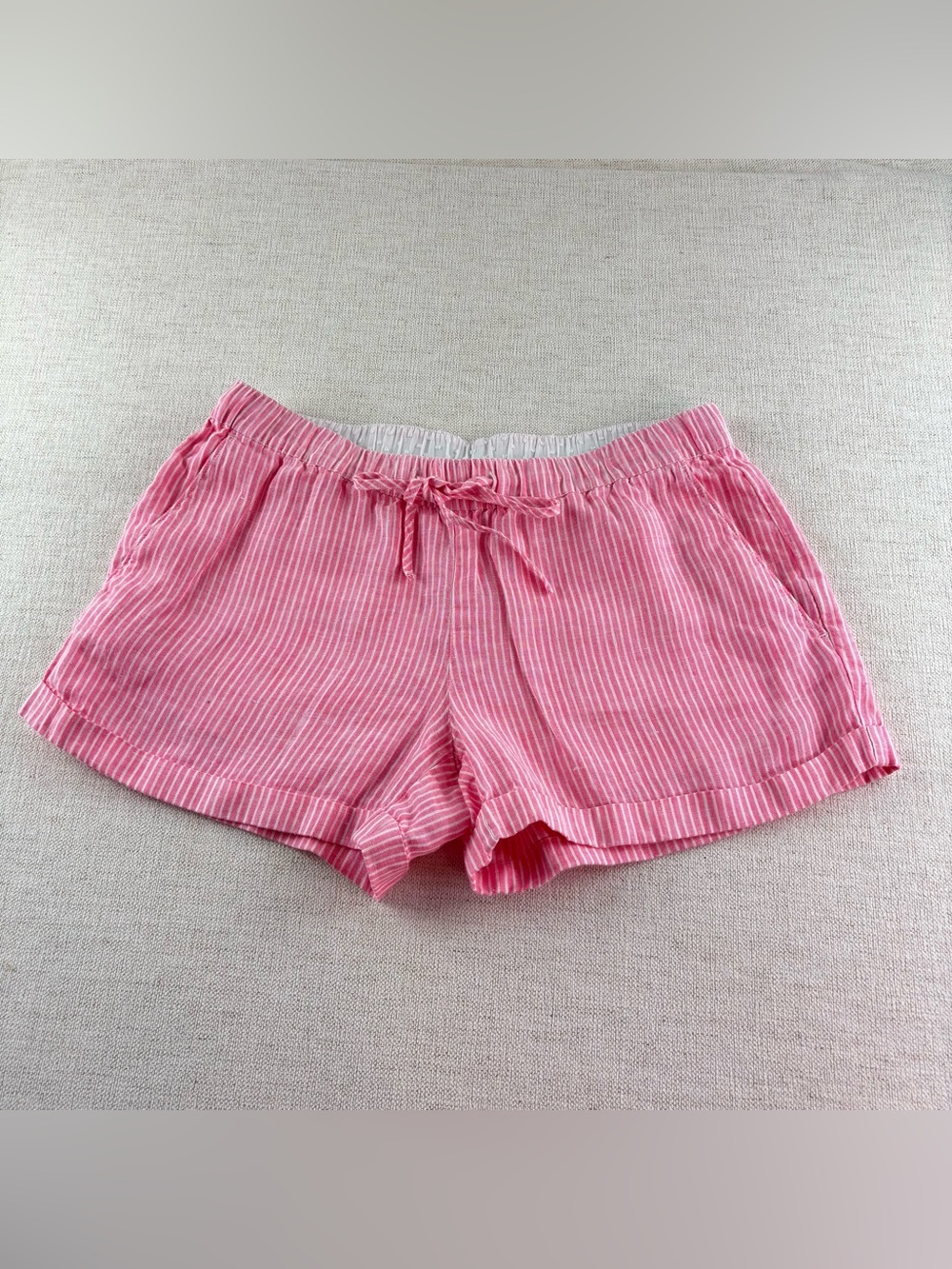 Vineyard Vines Women’s XS striped linen Lounge Shorts roll cuff white pink